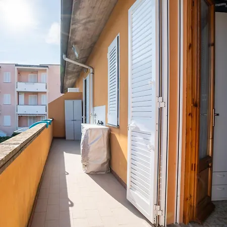Apartment Alex House Cecina Mare