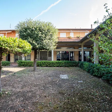 Alex House Cecina Mare